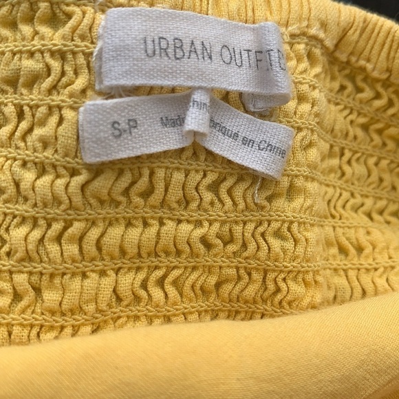 Urban Outfitters‎ Small Yellow Crop Top smocked linen blend straps ruffle size S - Picture 3 of 8